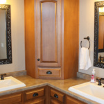 Master Bathroom (Craftsman)