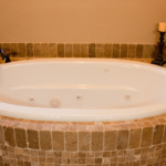 Master Bath Whirlpool (Newton Le Stone)